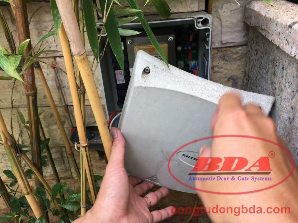 Sửa chữa cổng tự động
